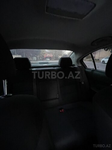 Chevrolet Cruze-12
