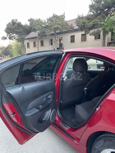 Chevrolet Cruze-11