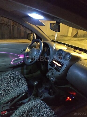 Nissan Sunny-8
