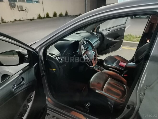 Hyundai Accent 2012, 220,000 km - 1.6 l - Bakı