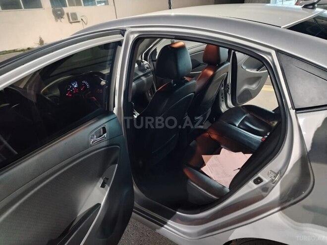 Hyundai Accent 2012, 220,000 km - 1.6 l - Bakı