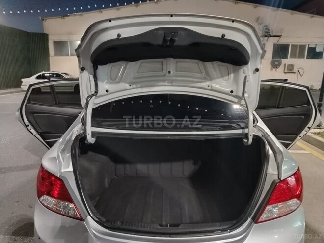 Hyundai Accent 2012, 220,000 km - 1.6 l - Bakı