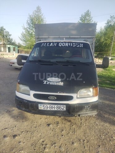 Ford Transit-1