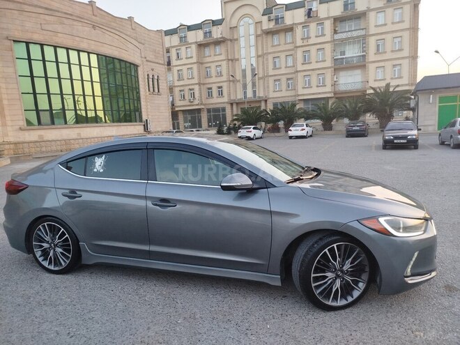 Hyundai Elantra 2017, 215,491 km - 1.6 l - Bakı