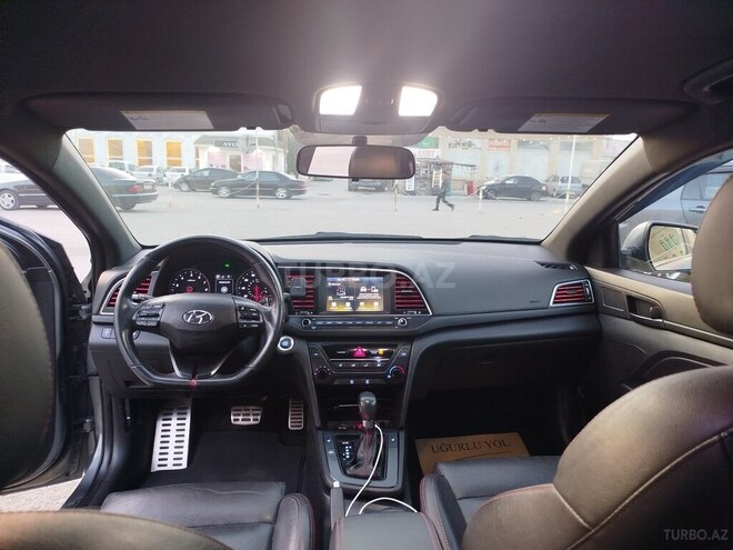 Hyundai Elantra 2017, 215,491 km - 1.6 l - Bakı