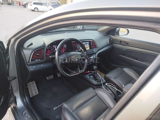 Hyundai Elantra 2017, 215,491 km - 1.6 l - Bakı