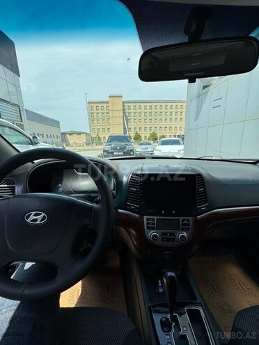 Hyundai Santa Fe-10