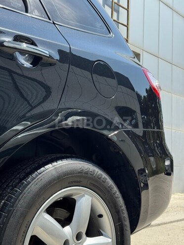 Hyundai Santa Fe-13