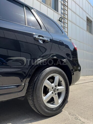 Hyundai Santa Fe-12