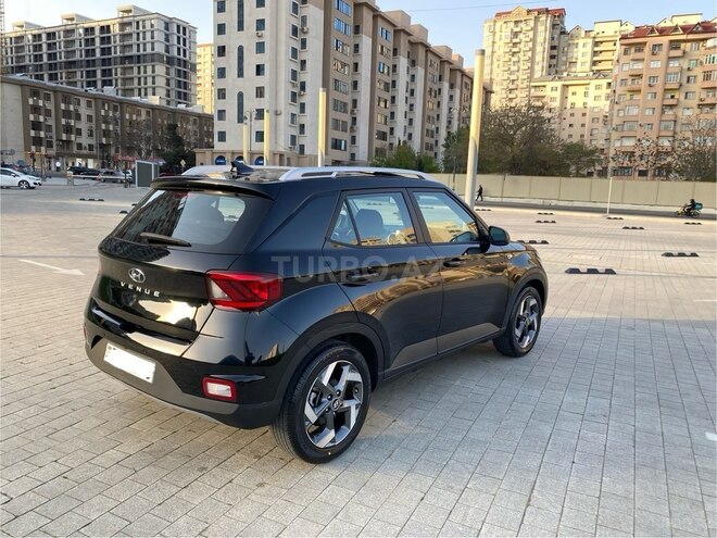 Hyundai Venue 2023, 22,000 km - 1.6 л - Bakı