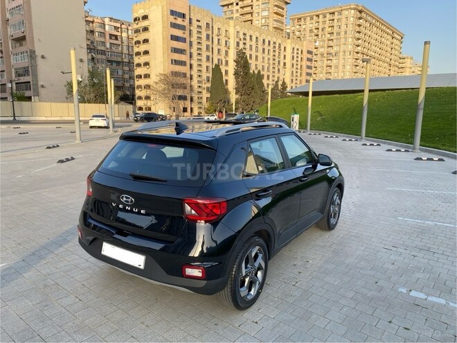 Hyundai Venue 2023, 22,000 km - 1.6 л - Bakı