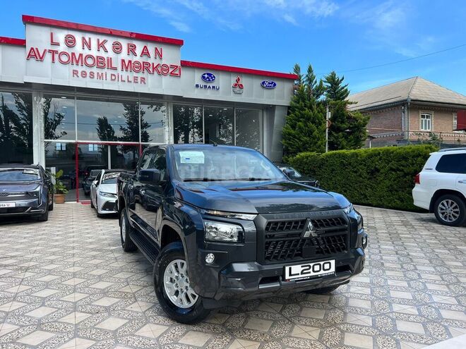 Mitsubishi L200-2