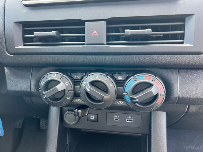 Mitsubishi L200-16