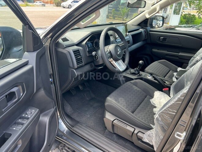 Mitsubishi L200-7