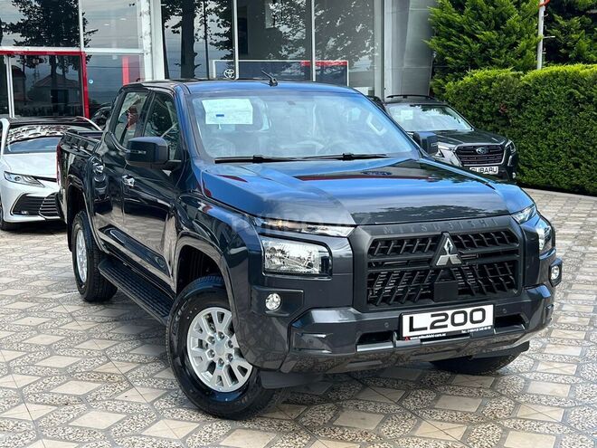 Mitsubishi L200-4