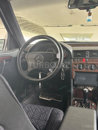 Mercedes C 200 1995, 188,000 km - 2.0 l - Bakı