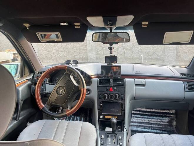 Mercedes E 230 1996, 421,000 km - 2.3 l - Şirvan