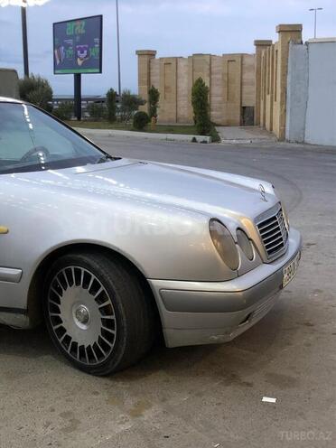 Mercedes E 230 1996, 421,000 km - 2.3 l - Şirvan