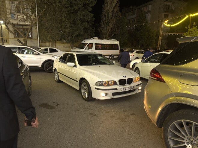 BMW 525 2002, 321,000 km - 2.5 l - Bakı