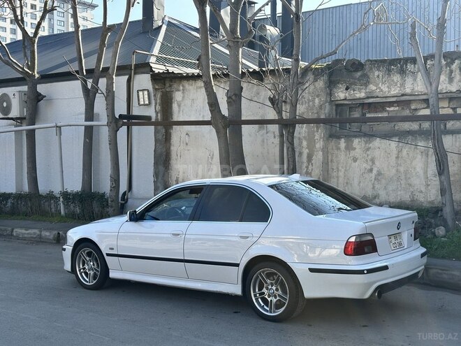 BMW 525 2002, 321,000 km - 2.5 l - Bakı