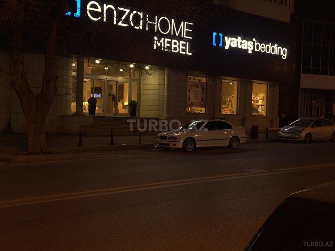 BMW 525 2002, 321,000 km - 2.5 l - Bakı