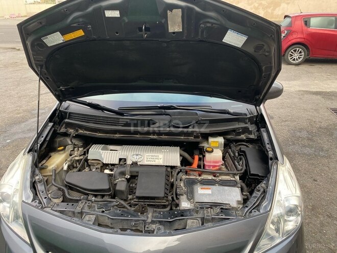 Toyota Prius V 2012, 370,000 km - 1.8 l - Bakı