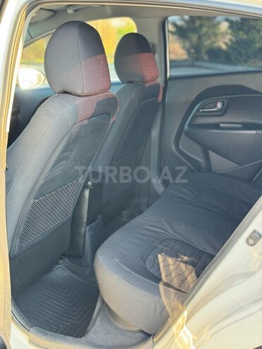 Kia Rio 2013, 279,600 km - 1.4 l - Quba