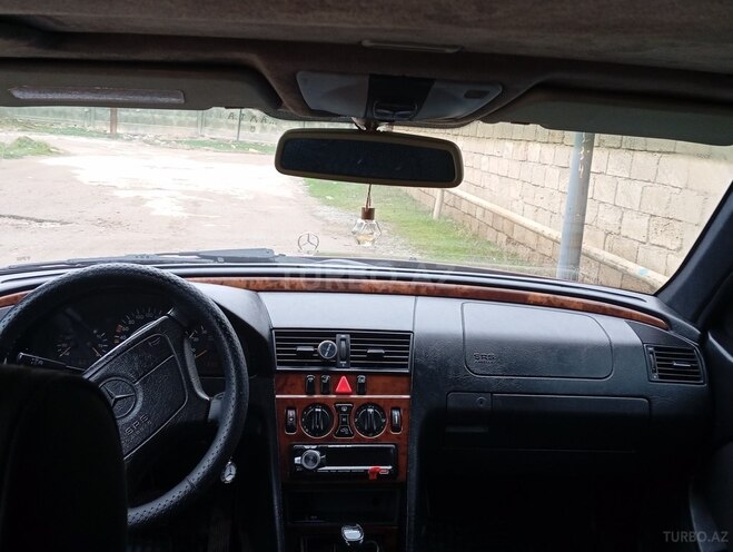 Mercedes C 200 1997, 300,000 km - 2.0 l - Bakı