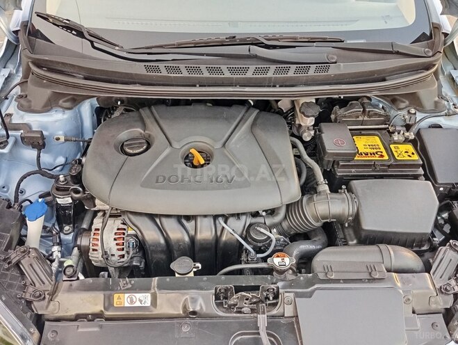 Hyundai Elantra 2012, 94,951 km - 1.8 l - Şəki
