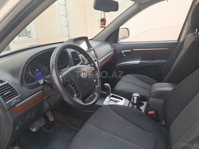 Hyundai Santa Fe-5