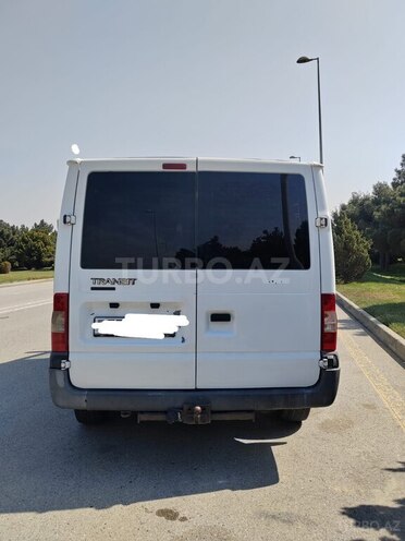 Ford Transit-2