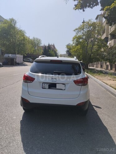 Hyundai ix35 2011, 332,000 km - 2.0 l - Bakı