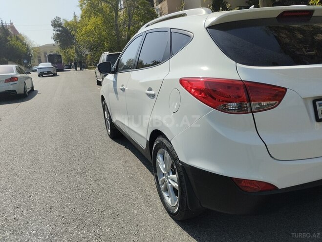 Hyundai ix35 2011, 332,000 km - 2.0 l - Bakı