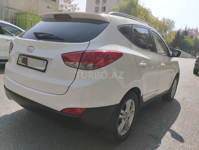 Hyundai ix35 2011, 332,000 km - 2.0 l - Bakı