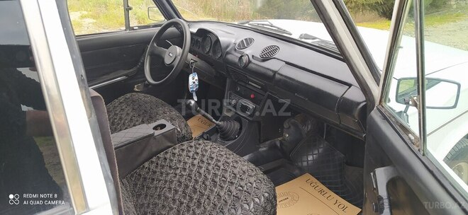 LADA (VAZ) 2106 1993, 50,000 km - 1.5 l - Salyan