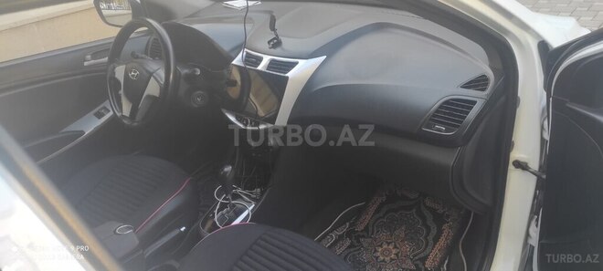 Hyundai Accent 2012, 253,000 km - 1.4 л - Bakı