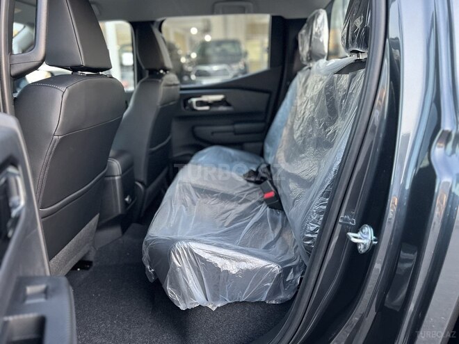 Mitsubishi L200-8