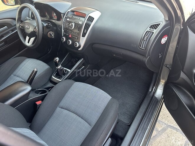 Kia Ceed 2010, 217,000 km - 1.6 л - Bakı
