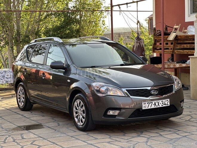 Kia Ceed 2010, 217,000 km - 1.6 л - Bakı