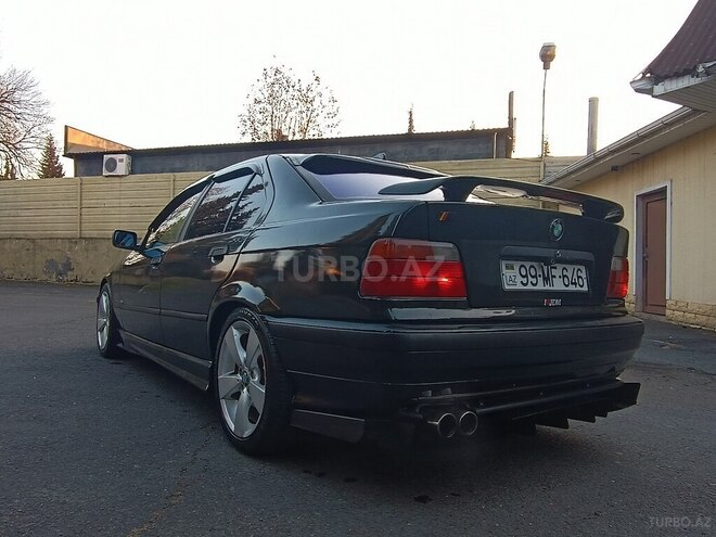 BMW 318 1996, 277,000 km - 1.8 l - Zaqatala