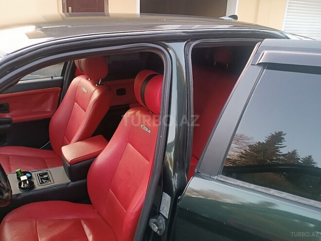 BMW 318 1996, 277,000 km - 1.8 l - Zaqatala