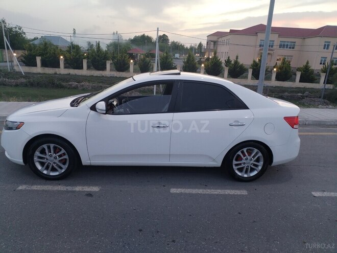 Kia Cerato 2011, 270,139 km - 1.6 l - Ucar