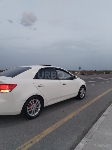 Kia Cerato 2011, 270,139 km - 1.6 l - Ucar