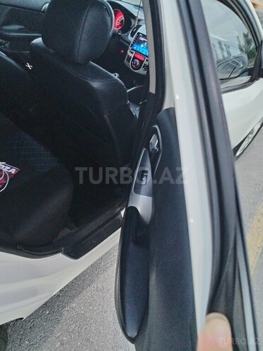 Kia Cerato 2011, 270,139 km - 1.6 l - Ucar