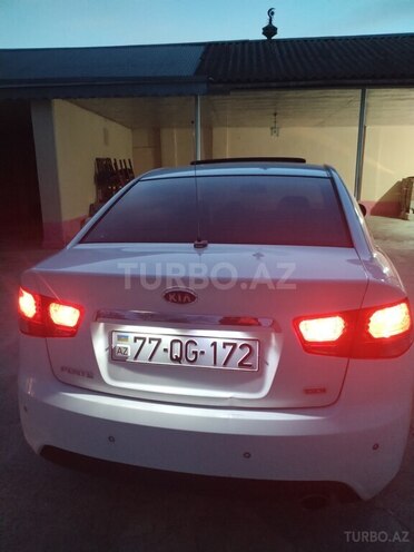 Kia Cerato 2011, 270,139 km - 1.6 l - Ucar