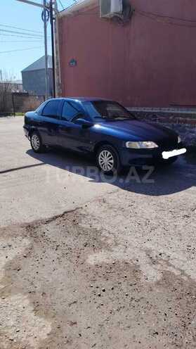 Opel Vectra 1996, 256,000 km - 1.6 l - Bakı