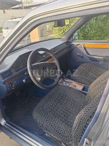 Mercedes E 200 1992, 300,000 km - 2.0 l - Cəlilabad