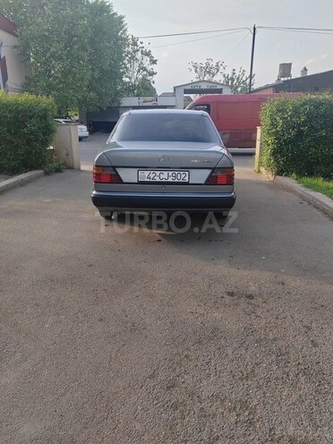 Mercedes E 200 1992, 300,000 km - 2.0 l - Cəlilabad