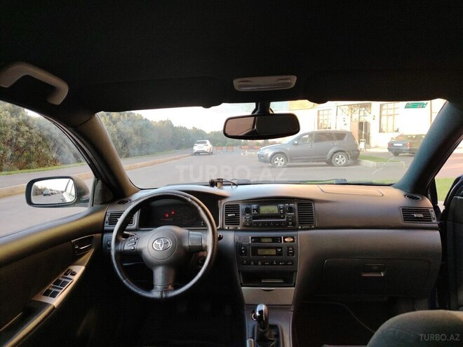 Toyota Corolla 2005, 242,369 km - 1.4 l - Bakı