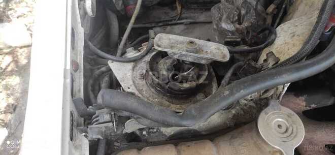 Mercedes E 200 d 1985, 450,000 km - 2.0 l - Bakı